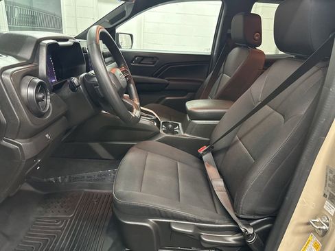 Used 2023 Chevrolet Colorado Trail Boss w/ Advanced Trailering Package image 19