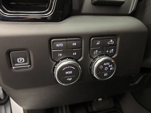 New 2026 GMC Sierra 2500 AT4X AWD/4WD image 28