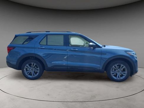 New 2026 Ford Explorer Active w/ Active Comfort Package AWD/4WD image 10