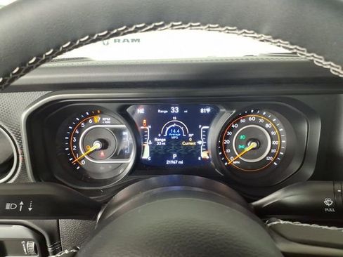 Used 2025 Jeep Gladiator Rubicon AWD/4WD image 20