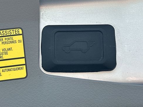 Used 2008 Toyota Highlander Limited image 19