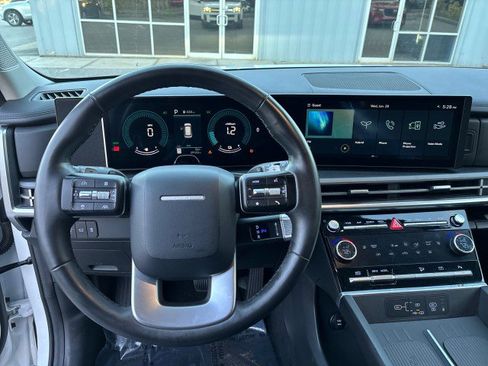 Used 2025 Hyundai Santa Fe SEL image 16