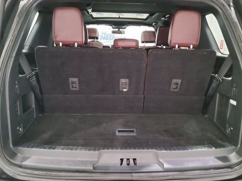 Used 2023 Ford Expedition Limited image 12