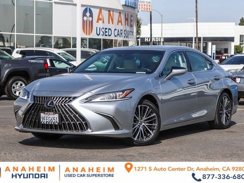 Used 2023 Lexus ES 350 w/ Premium Package image 2