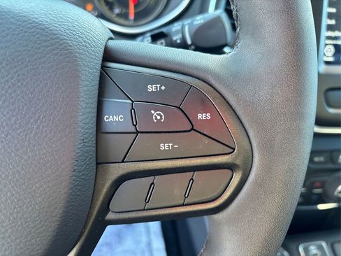 Used 2022 Jeep Cherokee Trailhawk w/ Premium Leather Package image 26