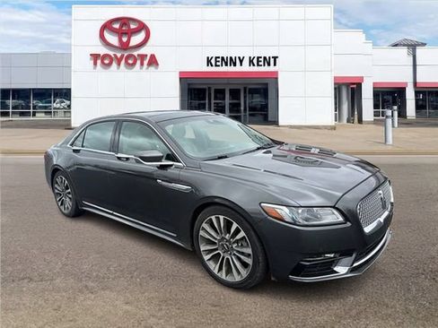 Used 2017 Lincoln Continental Reserve AWD/4WD image 1