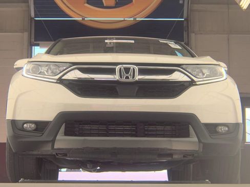 Used 2018 Honda CR-V EX image 2