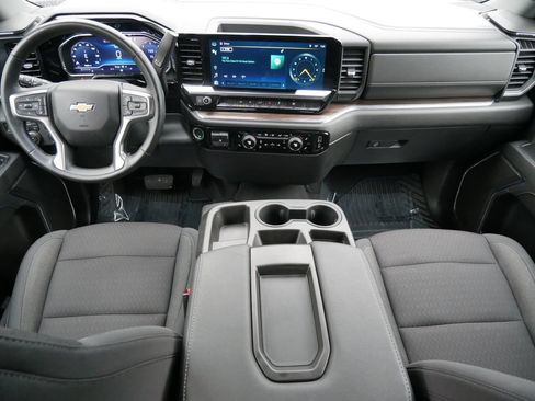 Used 2023 Chevrolet Silverado 1500 LT AWD/4WD image 12