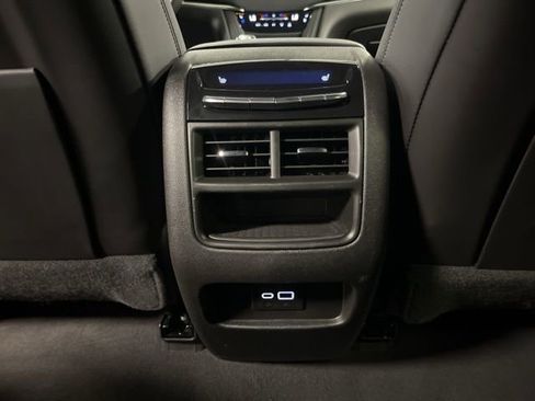 Certified 2025 Cadillac XT5 Premium Luxury image 26