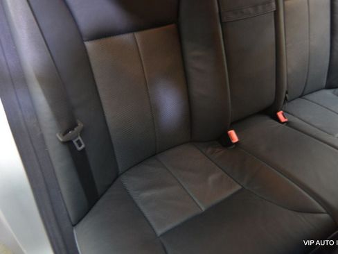 Used 2002 Mercedes-Benz E 320 Sedan image 30