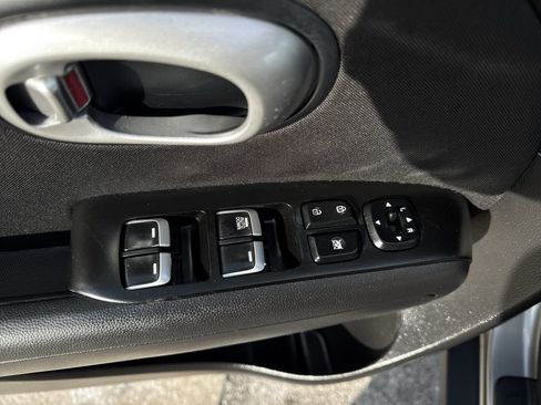 Used 2018 Kia Soul w/ Convenience Package image 23