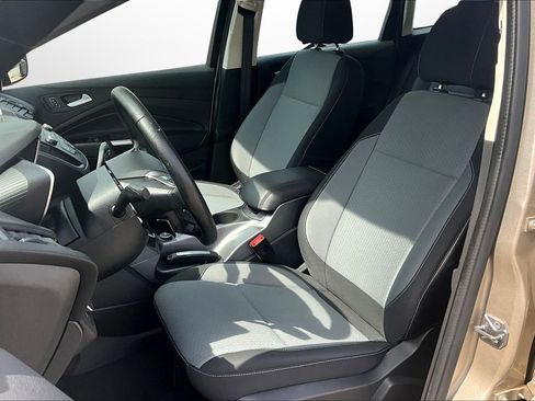 Used 2017 Ford C-MAX SE image 16