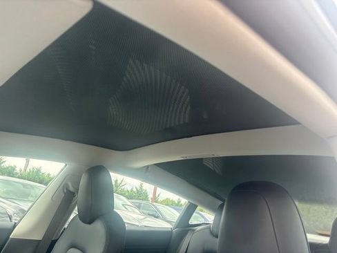 Used 2018 Tesla Model 3 Long Range AWD/4WD image 5