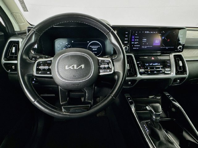 Used 2023 Kia Sorento SX FWD image 10