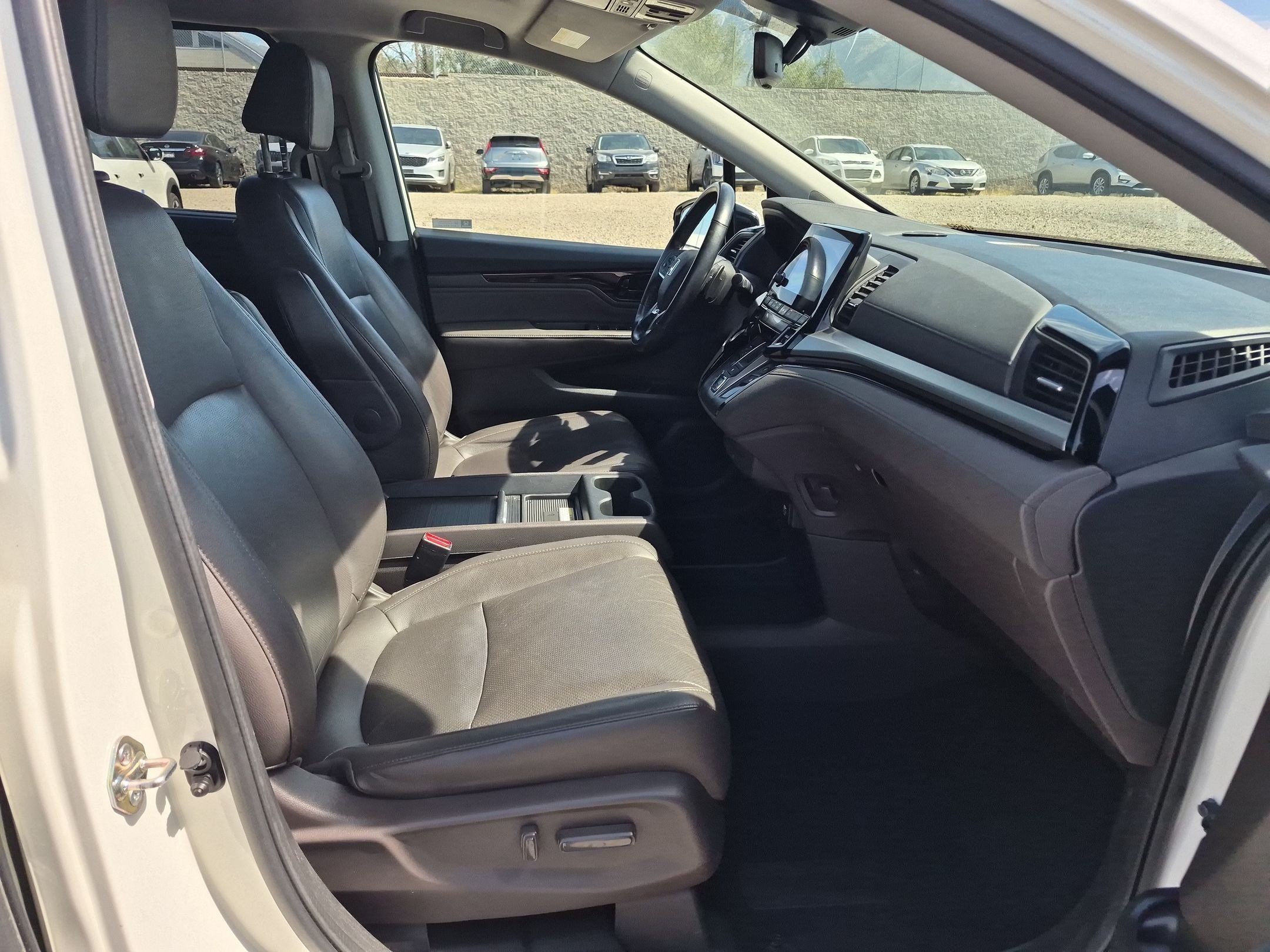 Used 2019 Honda Odyssey Elite image 32
