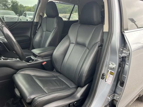 Certified 2023 Subaru Outback Limited w/ Popular Package #2 AWD/4WD image 30