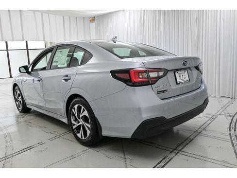 Used 2025 Subaru Legacy Premium AWD/4WD image 5