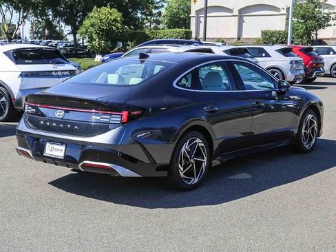 New 2026 Hyundai Sonata SEL FWD image 5