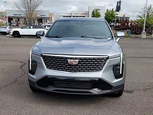 Used 2024 Cadillac XT4 Premium Luxury AWD/4WD image 3