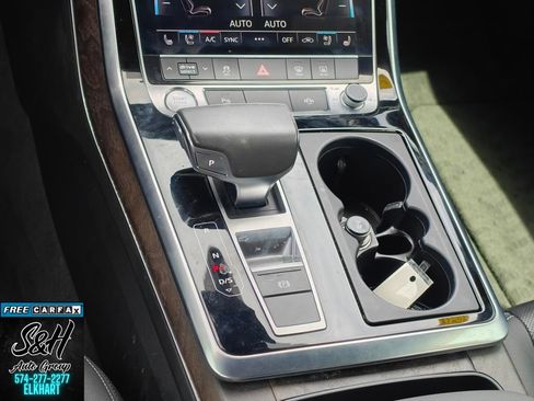 Used 2019 Audi Q8 Premium Plus AWD/4WD image 12