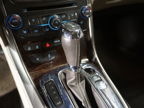 Used 2013 Chevrolet Malibu LTZ FWD image 16