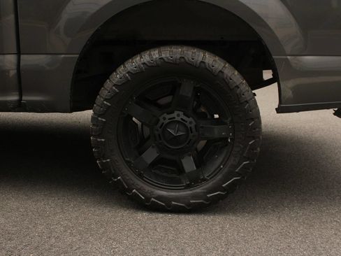 Used 2020 Ford F150 XLT RWD image 10