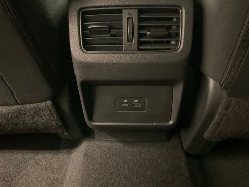 Used 2023 Nissan Rogue SV image 25