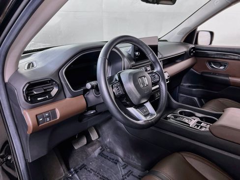 Used 2025 Honda Pilot Elite image 9