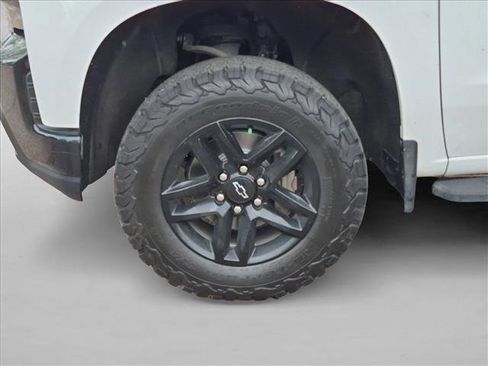 Used 2022 Chevrolet Silverado 1500 LT Trail Boss w/ Convenience Package II AWD/4WD image 23