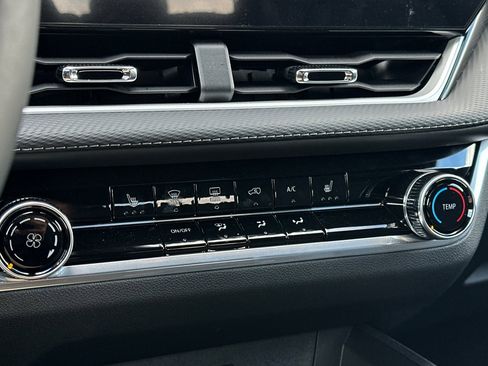 New 2026 Chevrolet Equinox LT w/ Safety and Technology Package image 21