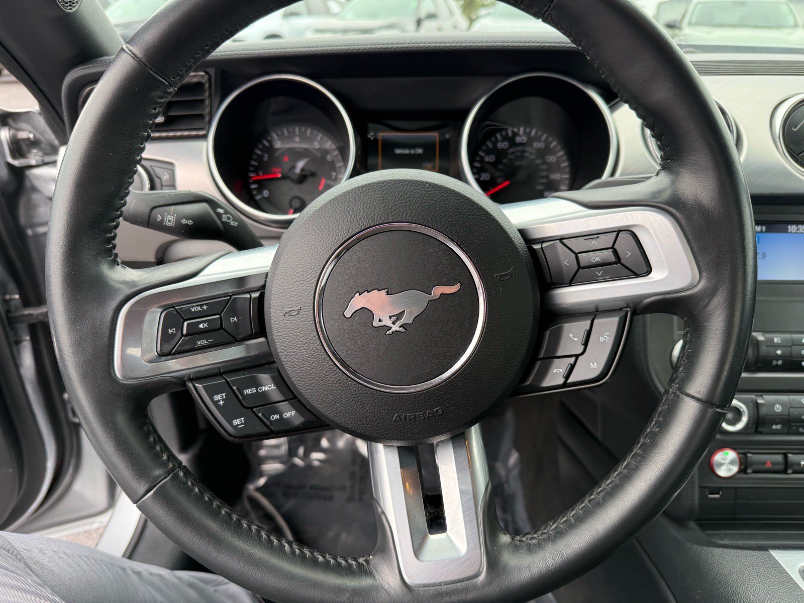 Used 2022 Ford Mustang GT RWD image 21
