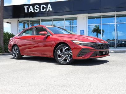 Used 2025 Hyundai Elantra Limited