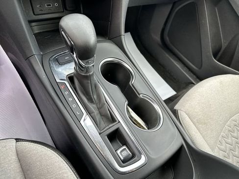 Certified 2024 Chevrolet Equinox LS w/ LS Convenience Package image 17