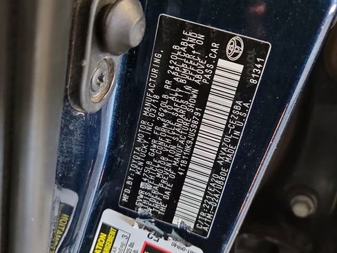 Used 2018 Toyota Camry SE FWD image 29