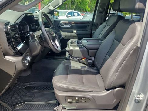 Used 2024 GMC Sierra 1500 SLT AWD/4WD image 18