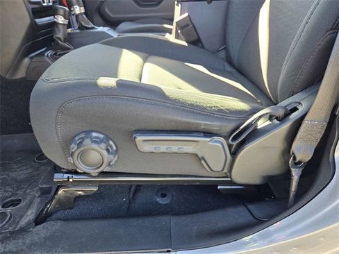 Used 2020 Jeep Wrangler Unlimited Sport S image 18
