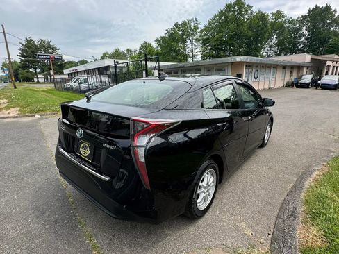 Used 2016 Toyota Prius Four w/ Advanced Technology Package FWD image 5