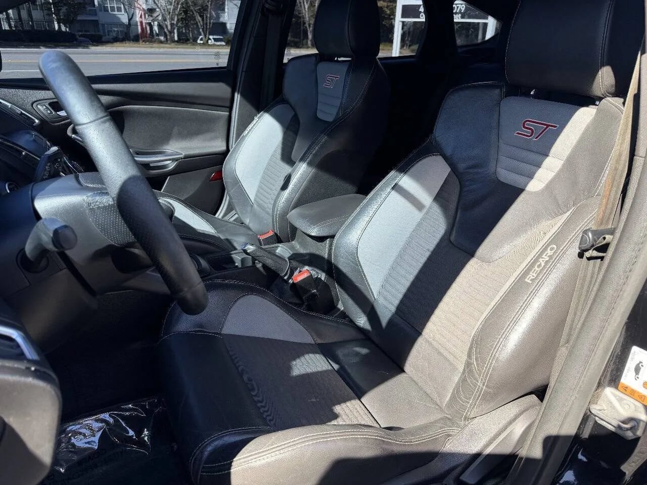 Used 2016 Ford Focus ST w/ Equipment Group 401A FWD image 18