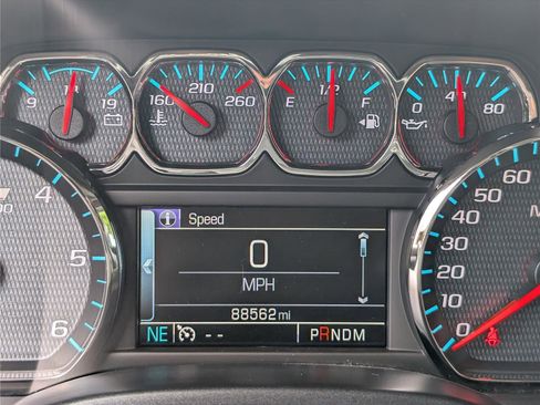 Used 2015 Chevrolet Silverado 1500 LT w/ All Star Edition AWD/4WD image 27