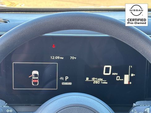 Certified 2025 Nissan Kicks SV image 21