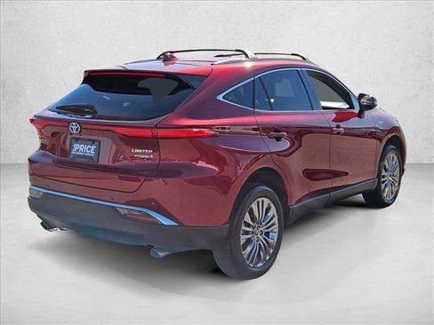 Used 2021 Toyota Venza Limited image 5