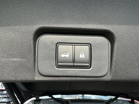 New 2026 Nissan Rogue SV w/ Cold Weather Package image 31