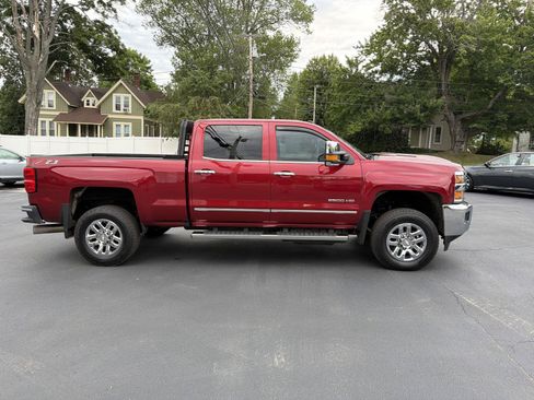 Used 2019 Chevrolet Silverado 2500 LTZ w/ Duramax Plus Package AWD/4WD image 6