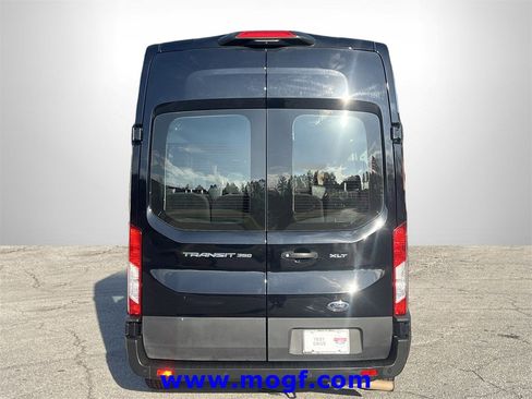 Used 2023 Ford Transit 350 XLT image 26