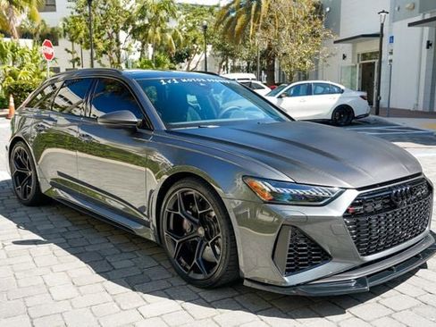 Used 2025 Audi RS 6 performance image 38