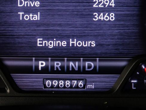 Used 2020 RAM 2500 Laramie w/ Night Edition image 21