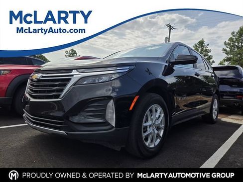 Used 2022 Chevrolet Equinox LT FWD image 1