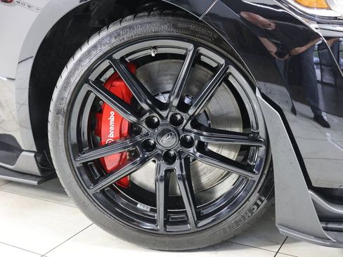 Used 2020 Ford Mustang Shelby GT500 w/ Technology Package RWD image 12