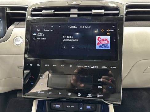 Certified 2024 Hyundai Tucson SEL w/ Convenience Package FWD image 19