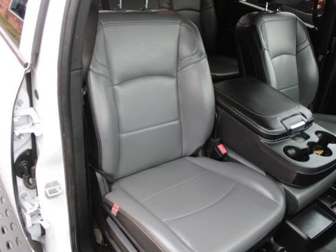 Used 2022 RAM 3500 Tradesman w/ Snow Chief Group image 16